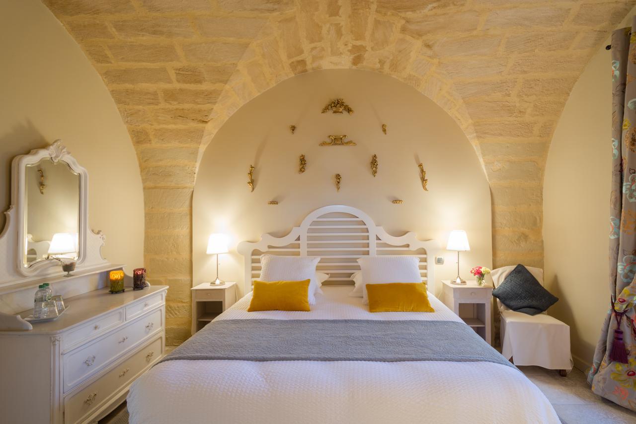 Domaine De Fos Bed and Breakfast Montaren-et-Saint-Médiers Buitenkant foto